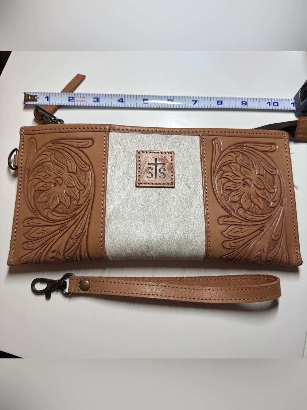 STS Ranch Leather & Calf-half Wristlet - Tan and White
